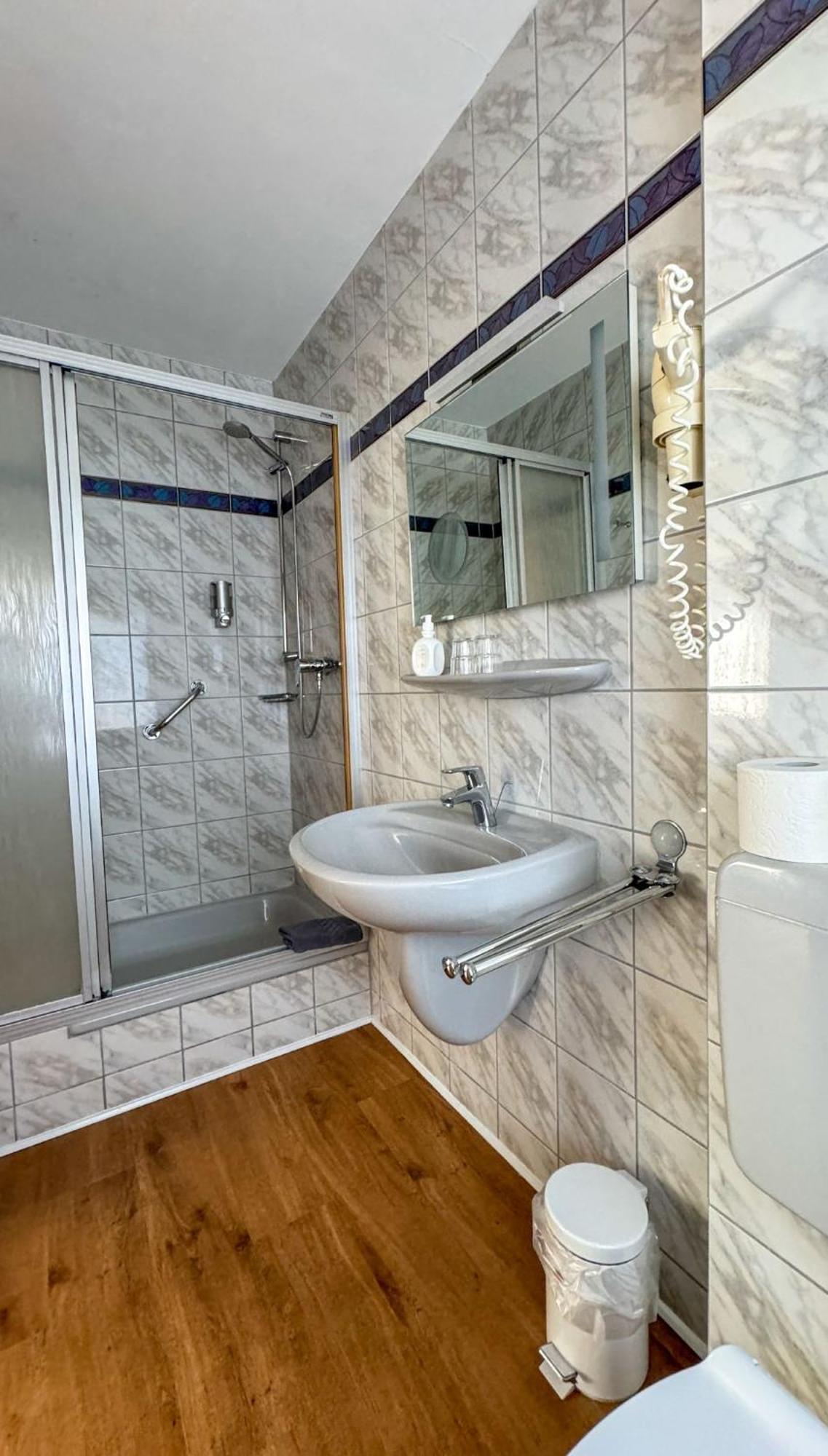 Bacharacher Hof Экстерьер фото